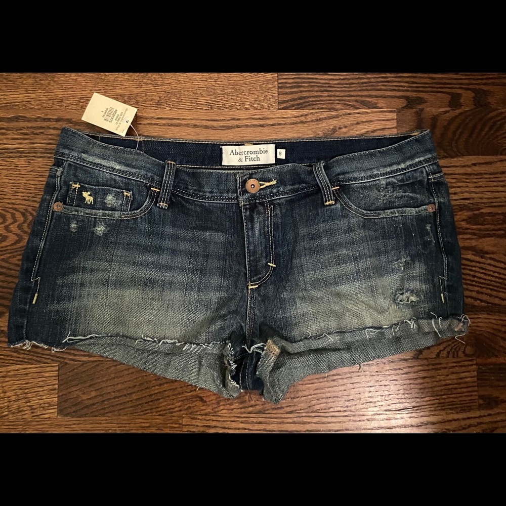 NWT Abercrombie Denim Shorts (sz 8)